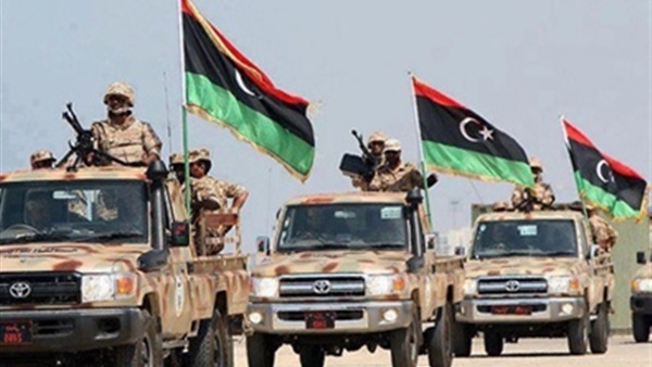 الجيش الليبي يسيطر على مواقع للمتشددين في بنغازي الجيش الليبي يسيطر على مواقع للمتشددين في بنغازي