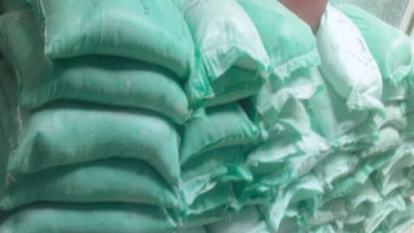 ضبط 7 طن دقيق قبل توزيعها بالسوق السوداء بإمبابة ضبط 7 طن دقيق قبل توزيعها بالسوق السوداء بإمبابة