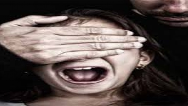 50 قساً أمريكياً يغتصبون مئات الأطفال 50 قساً أمريكياً يغتصبون مئات الأطفال