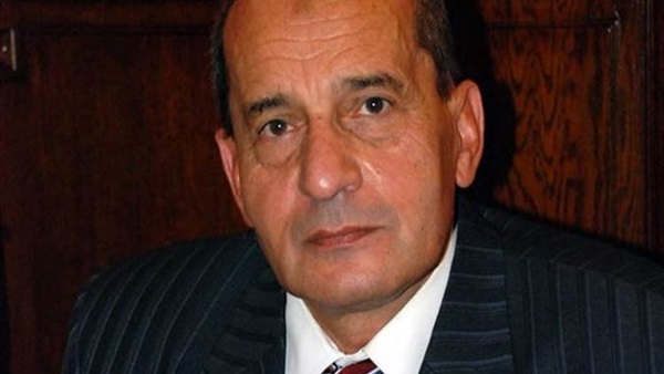 وزير الزراعة: «الناس بتحتقرني عشان تخصصي» وزير الزراعة: «الناس بتحتقرني عشان تخصصي»
