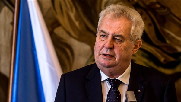تقارير اعلامية: الرئيس التشيكي مستعد للترشح لولاية جديدة في 2018