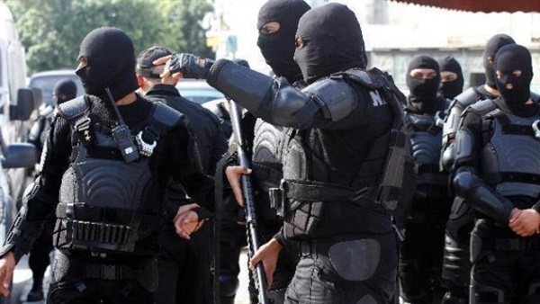 الأمن التونسي يفرض حظر التجول فى «بن قردان» بعد هجوم إرهابي الأمن التونسي يفرض حظر التجول فى «بن قردان» بعد هجوم إرهابي