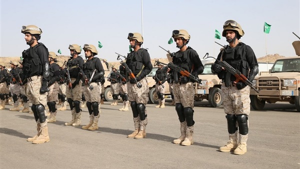 استمرار مناورات «رعد الشمال» العسكرية بالسعودية استمرار مناورات «رعد الشمال» العسكرية بالسعودية