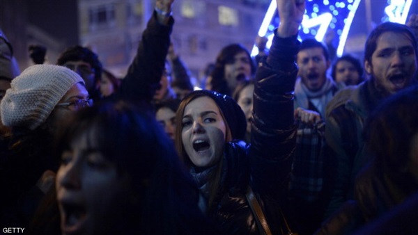 مظاهرات نسائية عارمة في إسطنبول