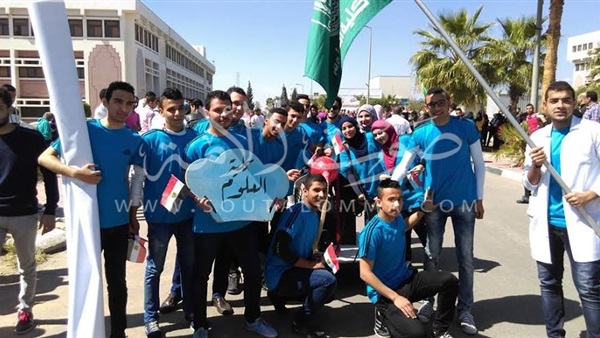 «تربية العريش» تحصد المركز الأول بكرنفال الأسر بجامعة القناة «تربية العريش» تحصد المركز الأول بكرنفال الأسر بجامعة القناة