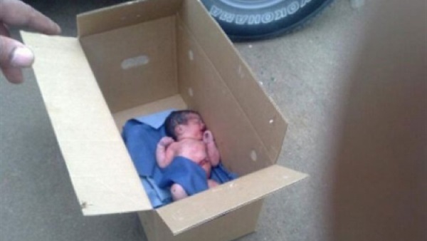 العثور على طفل لقيط داخل صندوق كارتون بالأردن
