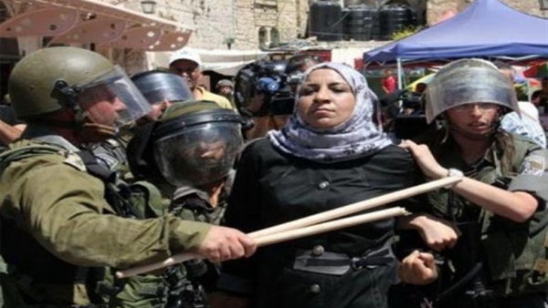 قوات الاحتلال تعتقل فتاة فلسطينية شرق «القدس» قوات الاحتلال تعتقل فتاة فلسطينية شرق «القدس»