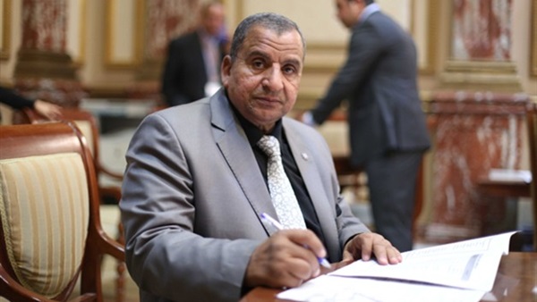 عبد الحميد كمال يوجه سؤالًا لرئيس مجلس الوزراء