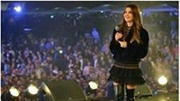 نانسي عجرم تتألق  بحفل المقطم 