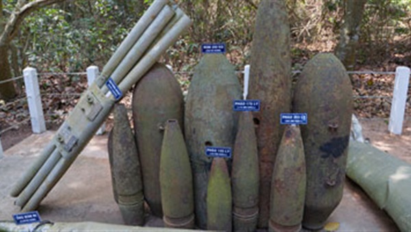 حرس المنشآت النفطية الليبي يعثر على ذخائر ومتفجرات وصواريخ