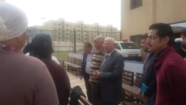 محافظ بورسعيد يزور نادى كابسى الرياضى محافظ بورسعيد يزور نادى كابسى الرياضى