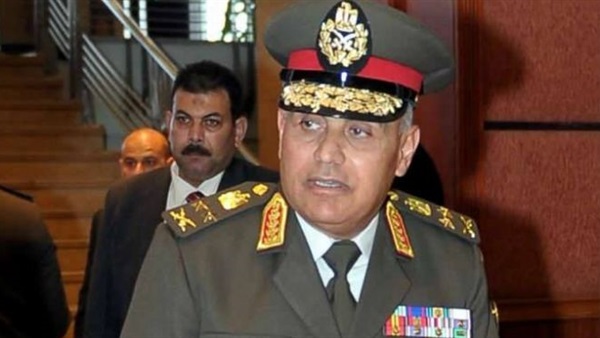 «صبحي» يزور مصابي الهجمات الإرهابية «صبحي» يزور مصابي الهجمات الإرهابية