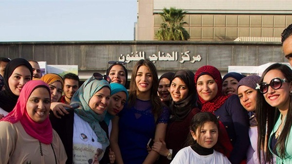 بالصور..هايدى موسى تلتقى بجمهورها بالصور..هايدى موسى تلتقى بجمهورها