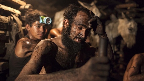 مصرع 7 أشخاص داخل منجم في باكستان