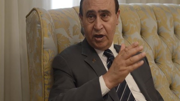 «مهاب مميش» يفتح خزائن أسراره: الإعتماد على رسوم قناة السويس وحده غير كاف.. 3 حالات تمنع فيها السفن من المرور.. قناة شرق «التفريعة» التزام على الدولة وتأخرها تسبب إشكاليات قانونية «مهاب مميش» يفتح خزائن أسراره: الإعتماد على رسوم قناة السويس وحده غير كاف.. 3 حالات تمنع فيها السفن من المرور.. قناة شرق «التفريعة» التزام على الدولة وتأخرها تسبب إشكاليات قانونية