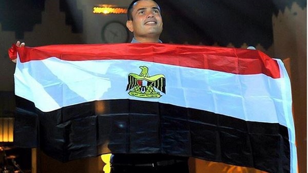 عمرو دياب يهنئ الشعب المصرى عمرو دياب يهنئ الشعب المصرى