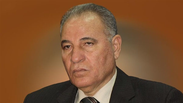 ننشر كواليس الساعات الأخيرة قبل الإطاحة بـ «الزند».. تلقي تعنيفا لعدم التزامه بتعليمات الابتعاد عن الاعلام ..حضر اجتماع بمجلس الوزراء .. تلقي نبأ اقلته بحضور مندوب رئاسي ..وغادر الي منزله واغلق هاتفه ننشر كواليس الساعات الأخيرة قبل الإطاحة بـ «الزند».. تلقي تعنيفا لعدم التزامه بتعليمات الابتعاد عن الاعلام ..حضر اجتماع بمجلس الوزراء .. تلقي نبأ اقلته بحضور مندوب رئاسي ..وغادر الي منزله واغلق هاتفه