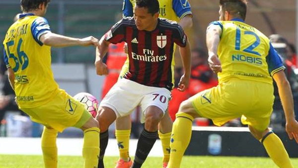 كييفو فيرونا يتعادل مع ميلان بدون أهداف بالدورى الإيطالى لكرة القدم 
