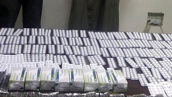 ضبط عاملين وبحوزتهما 3500 قرص تامول بسوهاج ضبط عاملين وبحوزتهما 3500 قرص تامول بسوهاج