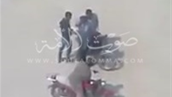 بالفيديو.. مساكن «دمو» القديمة بالفيوم تحت سيطرة تجار المخدرات بالفيديو.. مساكن «دمو» القديمة بالفيوم تحت سيطرة تجار المخدرات