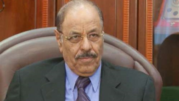 نائب القائد الأعلى للقوات المسلحة اليمنية يلتقي مسئولين بريطانيين