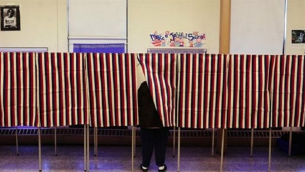 ملايين الأمريكيين يدلون بأصواتهم فى الانتخابات التمهيدية بـ 5 ولايات ملايين الأمريكيين يدلون بأصواتهم فى الانتخابات التمهيدية بـ 5 ولايات