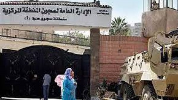 السجون توافق على نقل «73» من السجناء بالقرب من محال إقامة ذويهم السجون توافق على نقل «73» من السجناء بالقرب من محال إقامة ذويهم