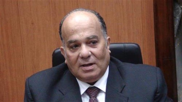 وقف 18 موظفًا بالدقهلية عن العمل للتقصير والإهمال وقف 18 موظفًا بالدقهلية عن العمل للتقصير والإهمال