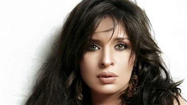 دينا تنضم لأسرة مسلسل «على قلوب أقفالها» دينا تنضم لأسرة مسلسل «على قلوب أقفالها»
