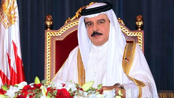العاهل البحريني يبحث مع«عبد ربه منصور» سبل تنمية التعاون بينهما العاهل البحريني يبحث مع«عبد ربه منصور» سبل تنمية التعاون بينهما