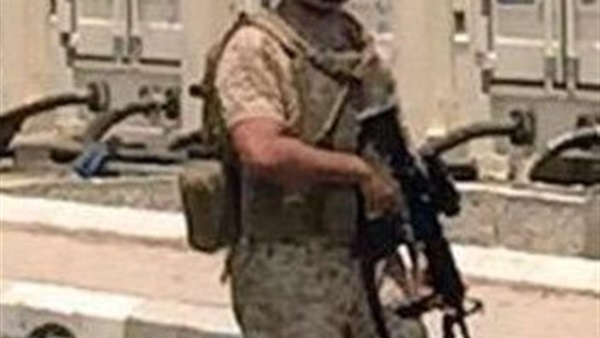 بالصور.. ولي عهد أبو ظبي يشارك في معارك التحالف باليمن بالصور.. ولي عهد أبو ظبي يشارك في معارك التحالف باليمن