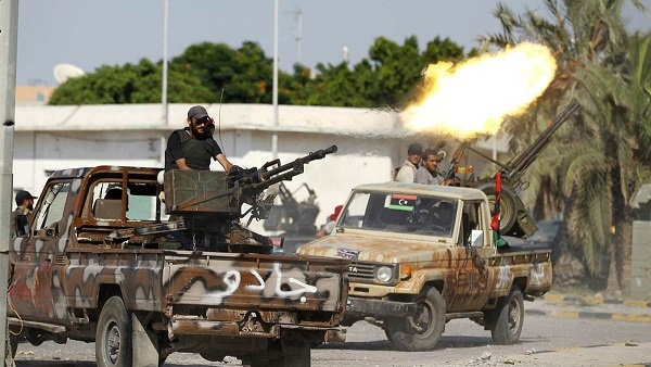 اشتباكات متقطعة بين الجيش الليبي وتنظيم "داعش" غرب بنغازي