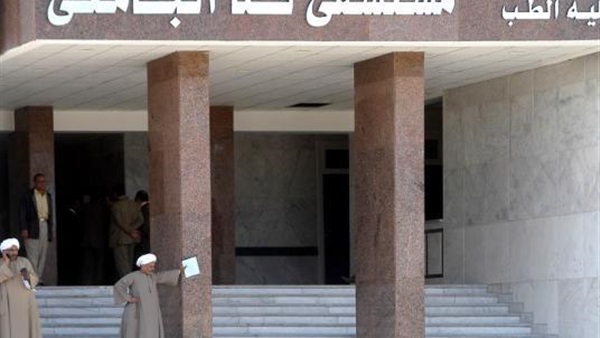 إجراء جراحة ناجحة لاستئصال ورم نادر بمخ طفلة بمستشفى قنا الجامعي إجراء جراحة ناجحة لاستئصال ورم نادر بمخ طفلة بمستشفى قنا الجامعي