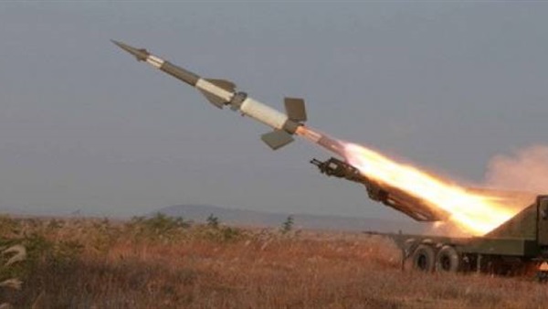سول: كوريا الشمالية تطلق صاروخا بالستيا في البحر الشرقي يقطع 800 كم سول: كوريا الشمالية تطلق صاروخا بالستيا في البحر الشرقي يقطع 800 كم