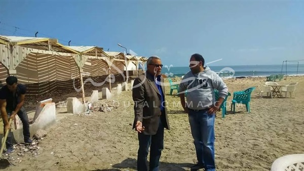 بالصور.. «عفيفى» يتابع أعمال تطوير شاطئ بورفؤاد بالصور.. «عفيفى» يتابع أعمال تطوير شاطئ بورفؤاد