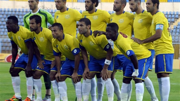 «الإسماعيلى» يحفز لاعبيه من أجل «المربع الذهبى» «الإسماعيلى» يحفز لاعبيه من أجل «المربع الذهبى»