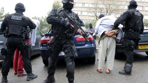 القبض على جهادي ينتمي لـ«داعش» بمطار فرانكفورت
