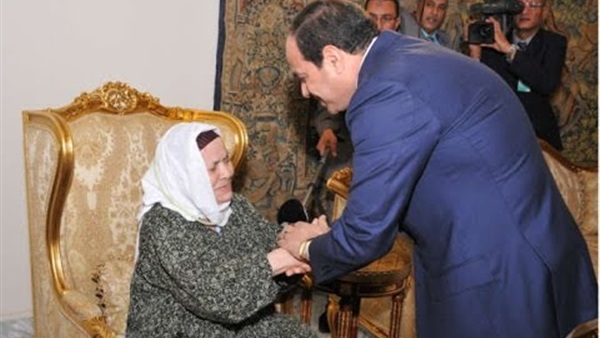 «السيسي» يكرم الأمهات المثاليات بالاتحادية.. غدًا «السيسي» يكرم الأمهات المثاليات بالاتحادية.. غدًا