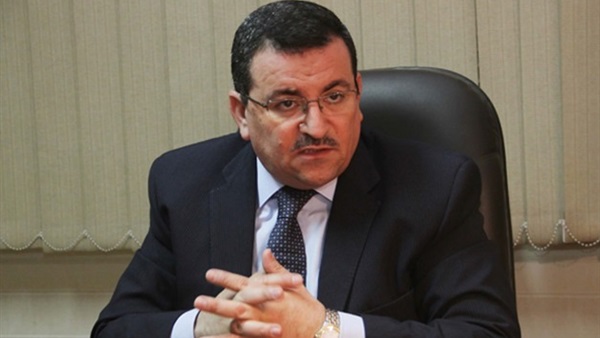 أسامة هيكل: «أداء الحكومة غير مرضى» أسامة هيكل: «أداء الحكومة غير مرضى»
