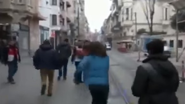 بالفيديو.. اللحظات الأولى لإنفجار منطقة تقسيم في اسطنبول بالفيديو.. اللحظات الأولى لإنفجار منطقة تقسيم في اسطنبول