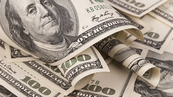 الدولار يسجل 945 قرشا في السوق السوداء