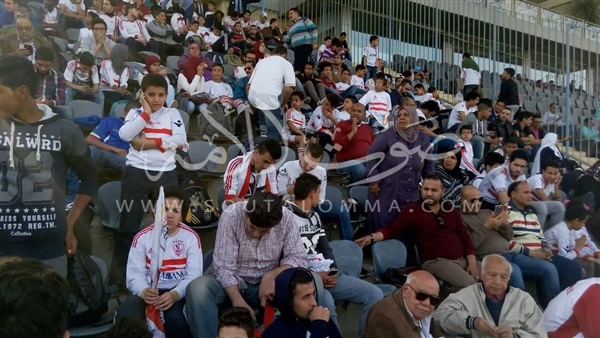 بالصور.. رئيس الزمالك يتحدي «وايت نايتس» بحضور الجماهير في «بتروسبورت» بالصور.. رئيس الزمالك يتحدي «وايت نايتس» بحضور الجماهير في «بتروسبورت»