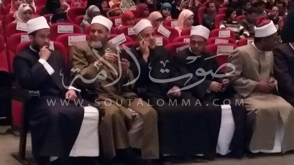  بالصور.. «وزير الاوقاف» بالمنيا لحضور «المؤتمر الدولى السابع» 