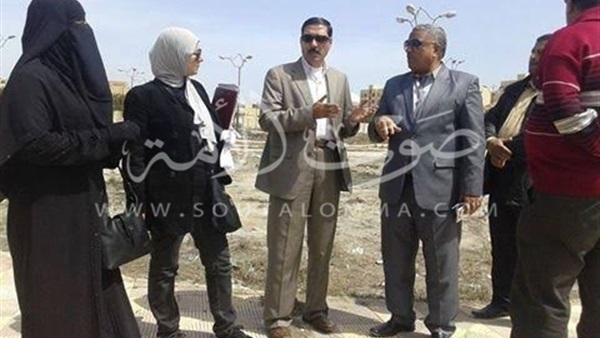 بالصور.. مدير عام شئون الأحياء يتفقد تطوير الحديقه الدولية ببورسعيد بالصور.. مدير عام شئون الأحياء يتفقد تطوير الحديقه الدولية ببورسعيد