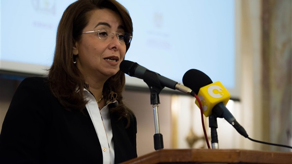 وزيرة التضامن تصل مكتبها مبكراً كالعادة وزيرة التضامن تصل مكتبها مبكراً كالعادة
