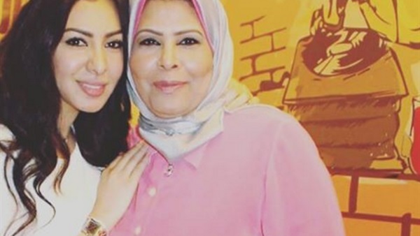 رسالة اعتذار من ميريهان حسين لوالدتها في «عيد الأم» رسالة اعتذار من ميريهان حسين لوالدتها في «عيد الأم»