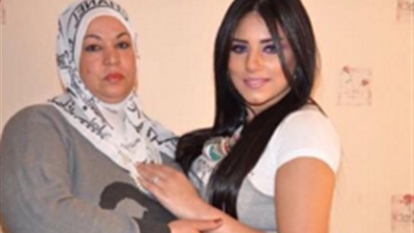 مروة نصر تكشف عن أمنيتها في عيد الأم
