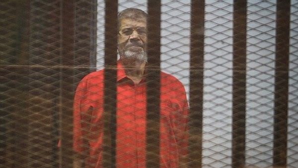 تأجيل محاكمة المعزول وكوادر الاخوان في «التخابر» للأربعاء المقبل تأجيل محاكمة المعزول وكوادر الاخوان في «التخابر» للأربعاء المقبل