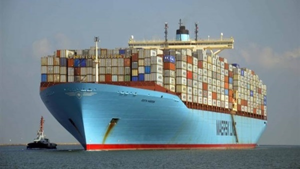 «مميش»: عبور83 سفينة لقناة السويس بحمولة 4.8 مليون طن