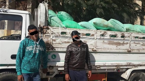بالصور.. ضبط 5 طن ملح محظور استخدامه بالفيوم بالصور.. ضبط 5 طن ملح محظور استخدامه بالفيوم